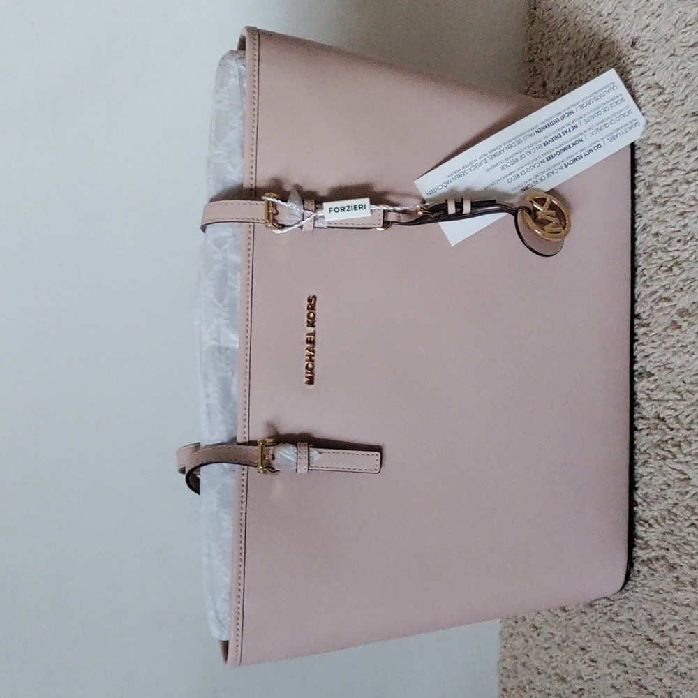 Michael Kors Jet Set Travel Top Zip Soft Pink Large Leather Tote Bag NWT
